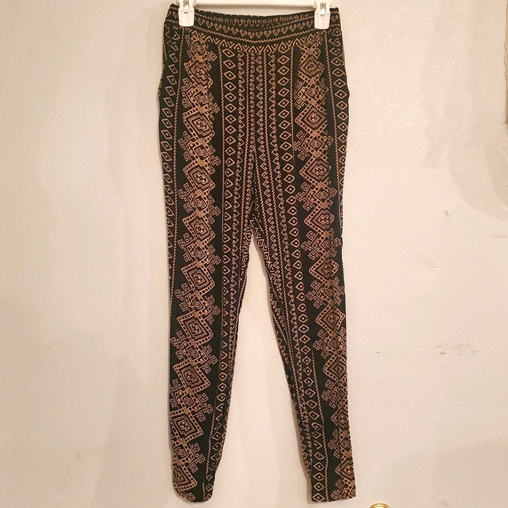 Forever21 Aztec Print Jogger Fit Pants